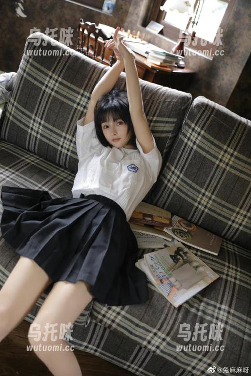 17c吃瓜 打拼为了黑料,17c吃瓜视频轻松带你上演一场小心脏剧!