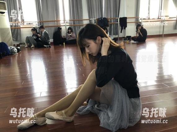 17c吃瓜 好想分享一下17c吃瓜的黑料,感觉像是在掀起小波澜啊!