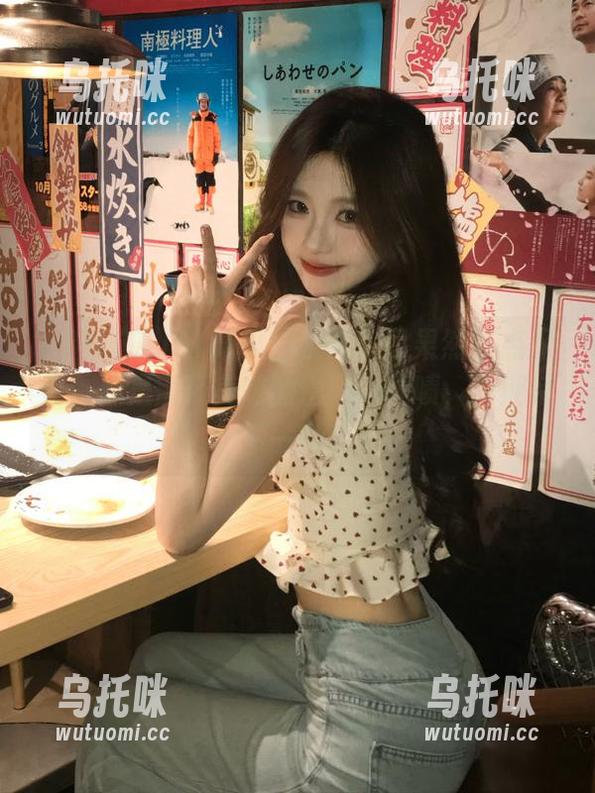 51吃瓜 51吃瓜的永久入口果然有点深奥,像是解开美味的密码,啧啧,真期待下一颗!