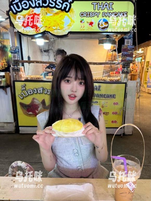 51吃瓜网 懒散地观看51吃瓜网首页,心里默默想:今天的瓜还能更劲爆吗?