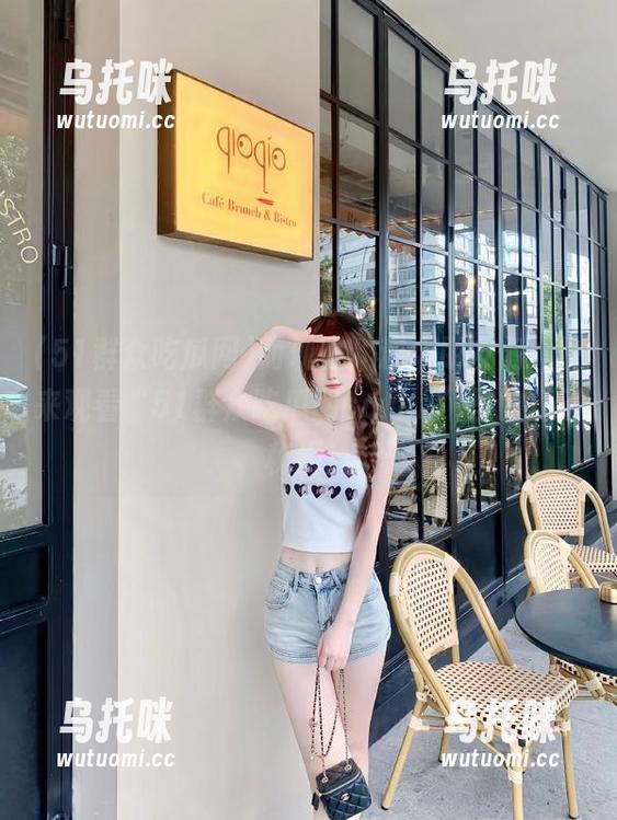 51群众吃瓜网 而现在,观众朋友们,快来观看“51群众吃瓜网cgfun”里的瓜田秘境!