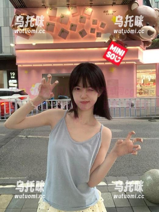 51群众吃瓜网 “51群众吃瓜网cgfun站”:键盘上的疯狂吐糟,别停,肆无忌惮!