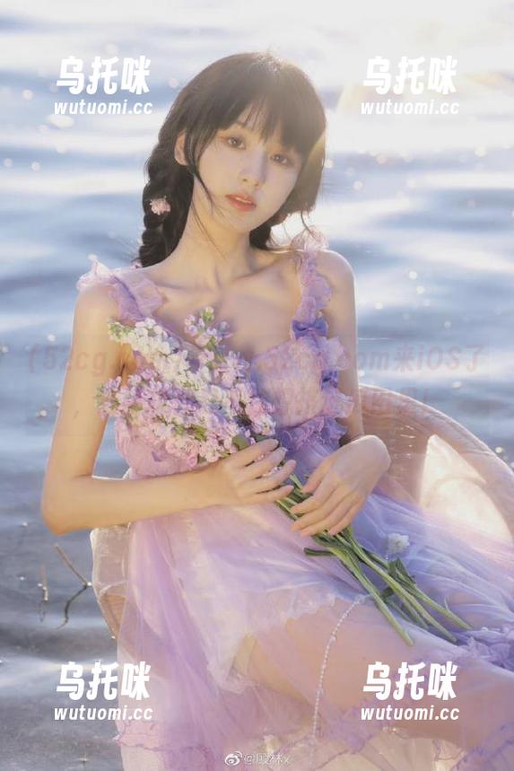 52cg.com www.52cg.com来iOS了,连手机都忍不住想挤进瓜田里!