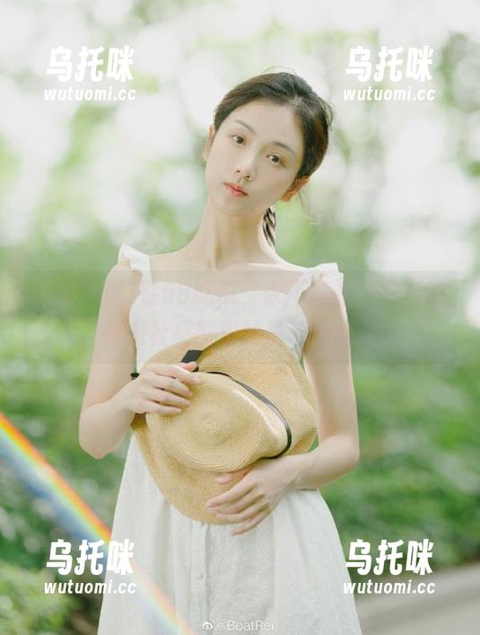 58吃瓜 在58吃瓜,永不迷路,吃到的都是社交圈里的最新动向。