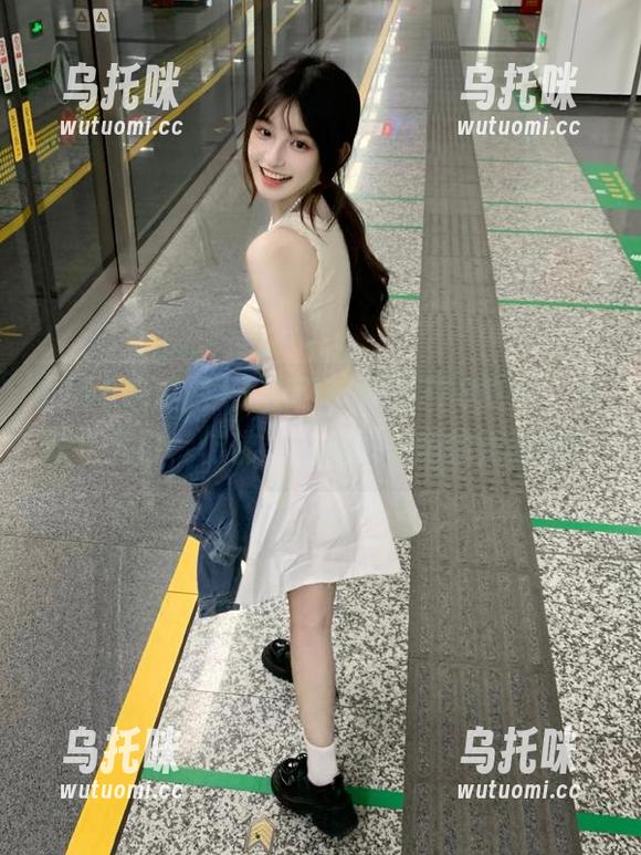 718吃瓜网 不出门,观看718吃瓜网的娱乐入口,仿佛能感受到一场惊涛骇浪?