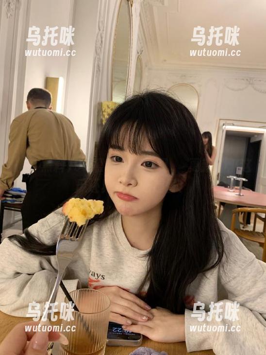 91黑料首页又双叒叕更新了：这瓜还真是越吃越香！