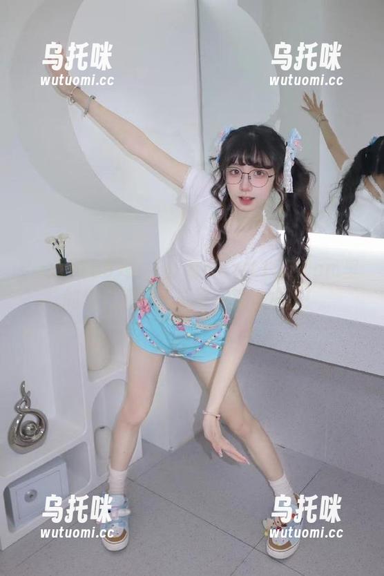 zztt155 搞什么鬼?zztt155.ccm里的黑料视频,真是一头雾水啊!