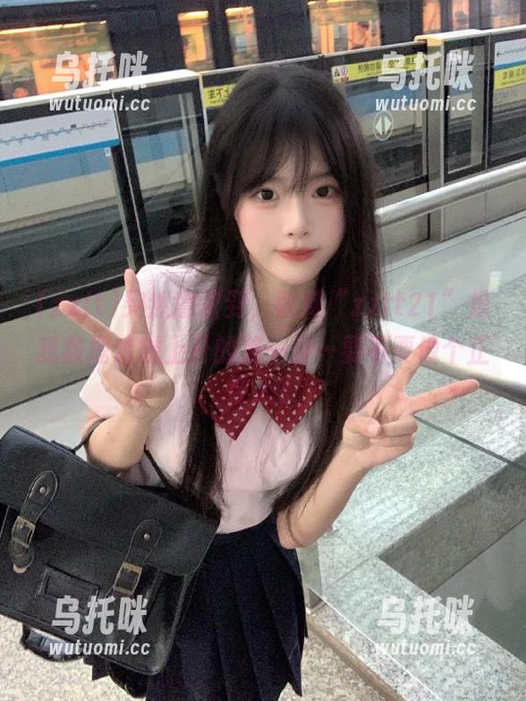 zztt 突然意识到,收藏“zztt21”是我数据鸡贼上升的第一步…要不要像个正经人?