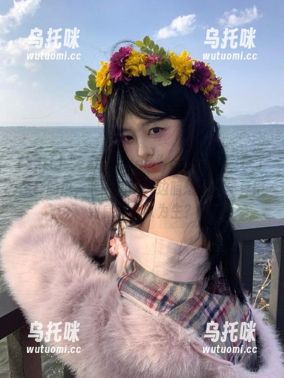zztt “zztthl.ccm”app向我展示了怎样的瓜,我一边吃一边暗想,人生真得到底是何以为生?
