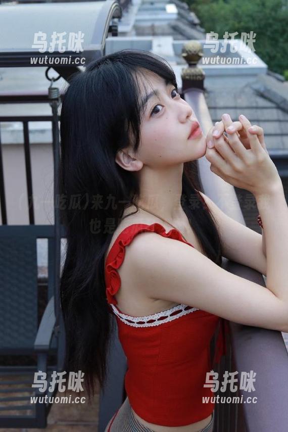 来九一吃瓜，登录？不登录我也是吃瓜狂人啊！