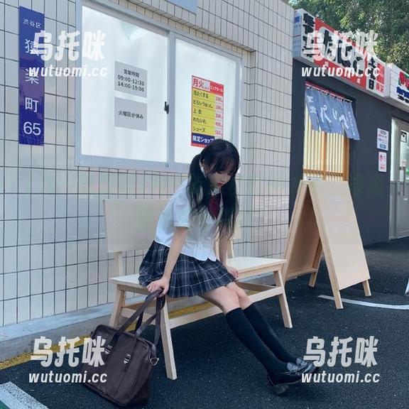 九一吃瓜群 九一吃瓜群官网发糖,难道我也是个甜瓜?