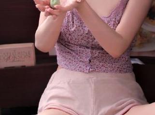 在全网吃瓜，永久收获快乐，像是在吃无尽的薯片！