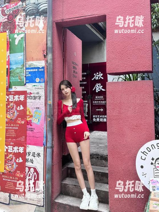 吃瓜网 吃瓜网官网:如何在免费吃瓜的旅途中偶遇惊天大反转?想象不止一点!