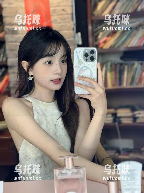 吃瓜网 在吃瓜网app上脑补剧情免费,直到我发现跟我现实差距有点大,这可真让人犯愁啊。
