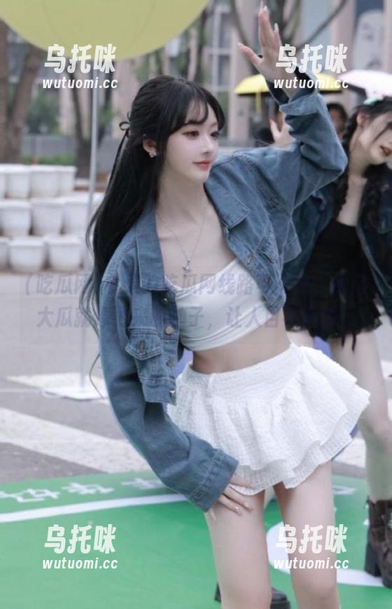 吃瓜网 今天的吃瓜网线路可真热,热门大瓜就像飞来的柚子,让人目不转睛!
