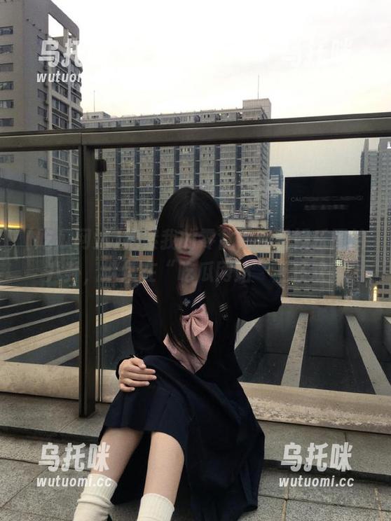 吃瓜网站 抱紧我的零食,观看娱乐圈的八卦,继续在“吃瓜网站”上狂欢。