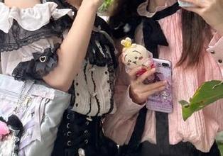 这链接在哪？吃瓜黑料网站不是有绝密黑料吗？快来给我开个眼界啊！