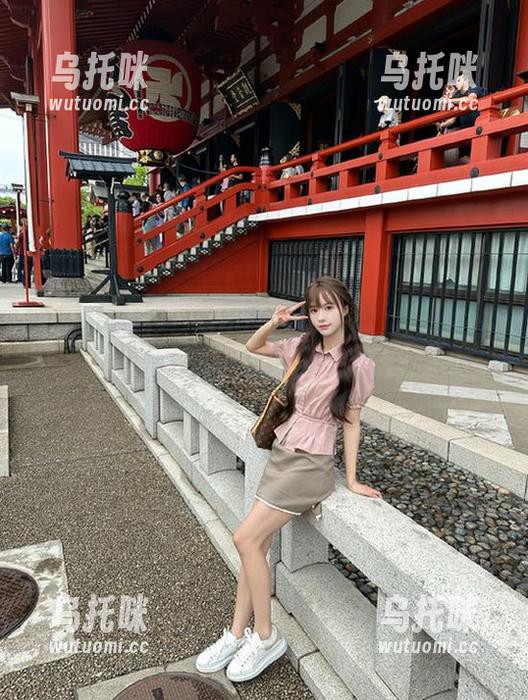 吃瓜黑料网 朝阳群众的秘密,正通过吃瓜黑料网上的传送门流出!