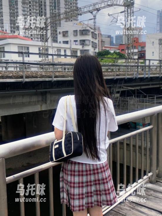 仔细翻黑哥扒料网站，发现自己其实只是个好奇宝宝