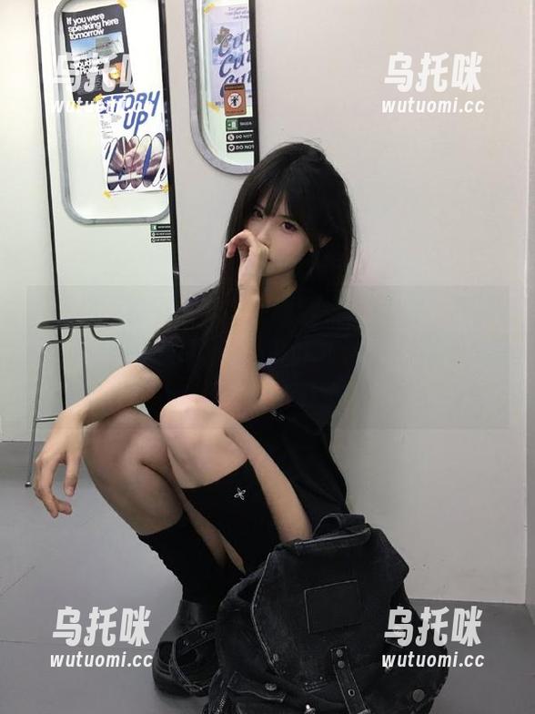 更新了趁我们不注意？黑料不打烊2025官网的瓜让我心里种草，怎么吃得完！