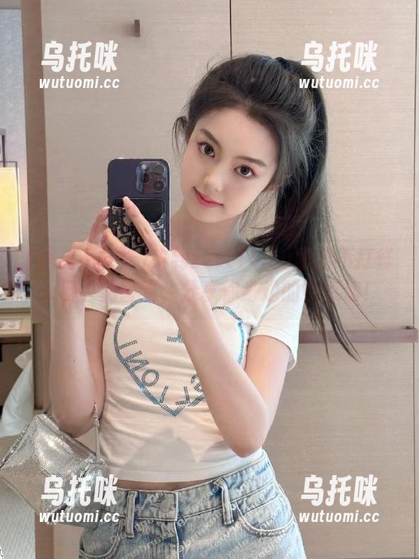 黑料不打烊 来到zztt15.su黑料不打烊入口,别害羞,分享你身边的小风波!