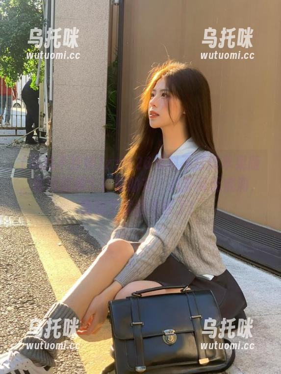 黑料不打烊 zztt26黑料不打烊苹果版,官网就像个神奇的井,八卦瓜无底洞,喝到了就回不去了!