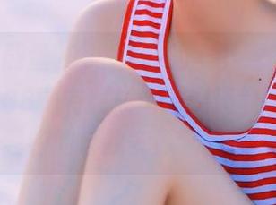 哈，说真的，下载“黑料正能量6688”有时候比瑜伽还舒服。也是独特的自我安慰配方吧。