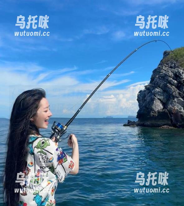 黑料社 “黑料社在线”——没事多逛逛,保证有收获外快的心跳感
