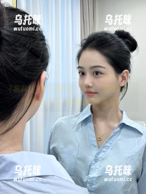 黑料社 进“黑料社”入口,跟瓜农来一场偷吃记录,谁说吃瓜不带脑?
