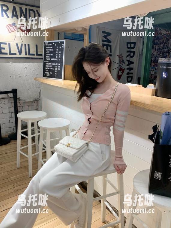 黑料社发布：今晚来场瓜群热议，哈哈，大家乐翻了