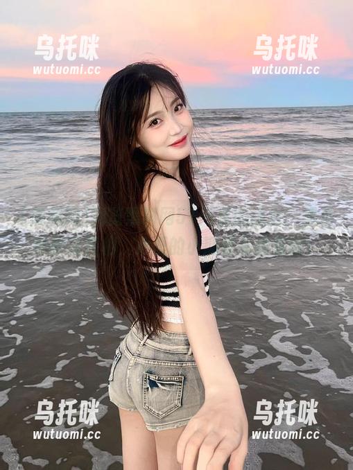 黑料网 浏览黑料网51网页的感觉,像是在猎寻真相,心里的小期待总是超标!