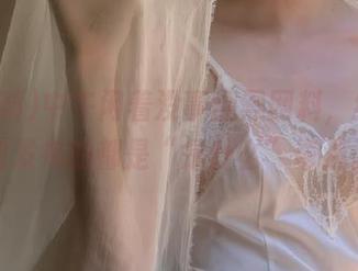 中午闲着没事翻黑网料，结果看到发布的都是“是什么”奇遇。